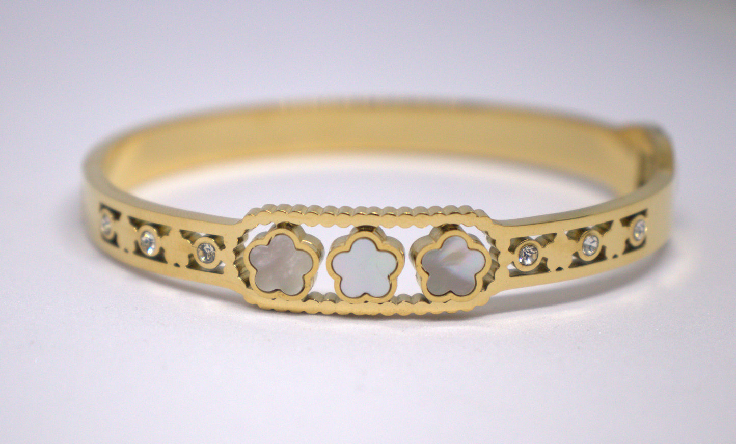 Three Clover Gold Bracelet