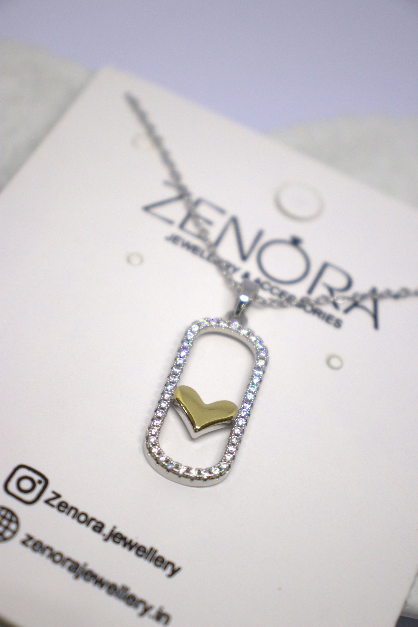 Gold & Diamond heart pendent