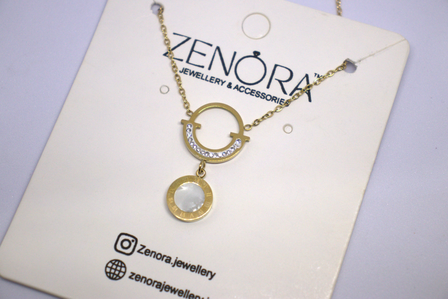 Elegant Golden Round Pendent