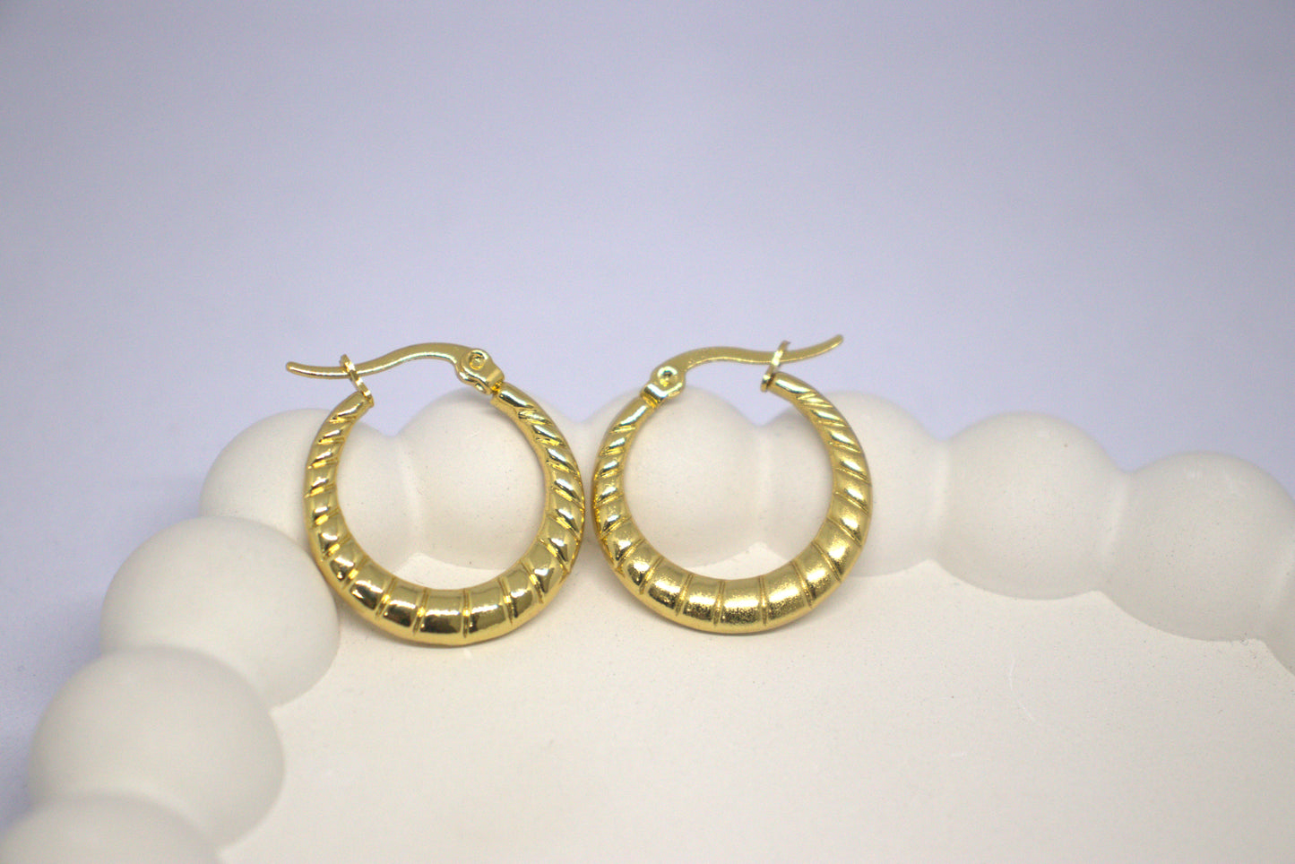 Textura Golden Hoops