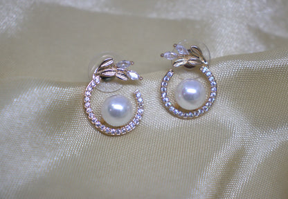 Queen Pearl Earrings