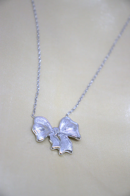 Silver big bow chain