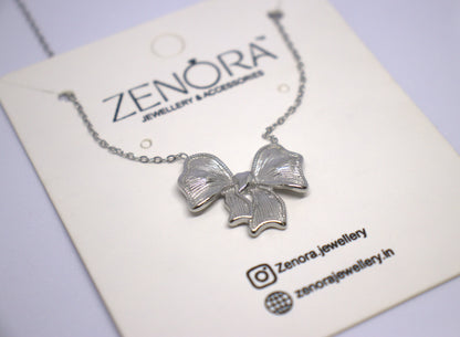 Silver big bow chain