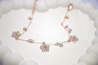 Sleek Flower Diamond bracelet